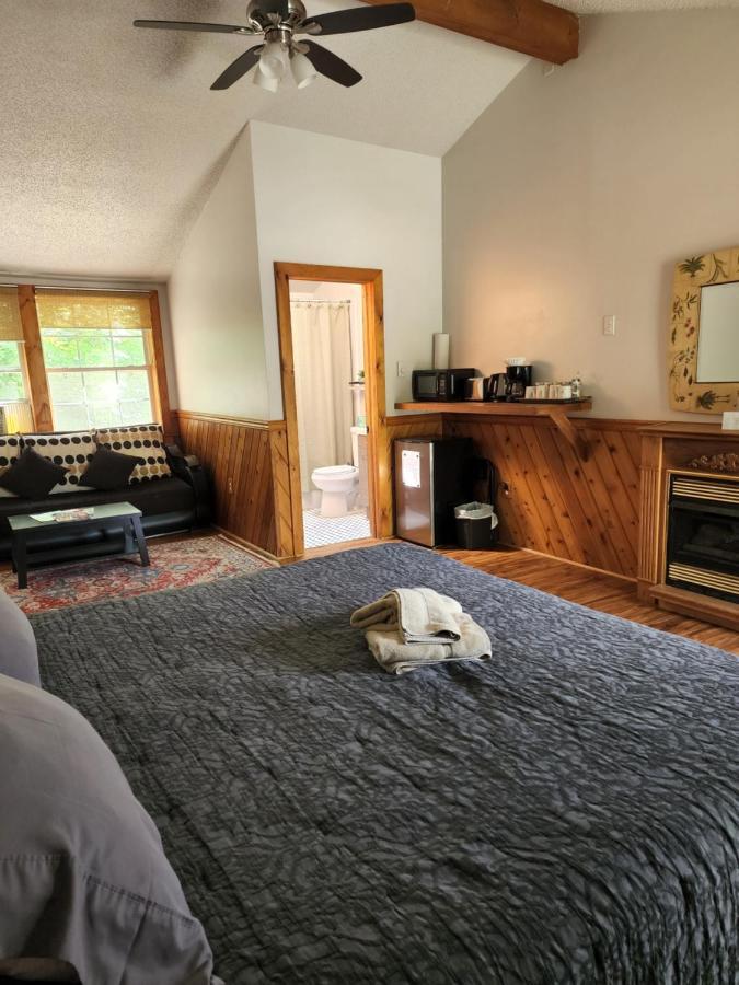Magnolia Streamside Resort Canadensis Экстерьер фото