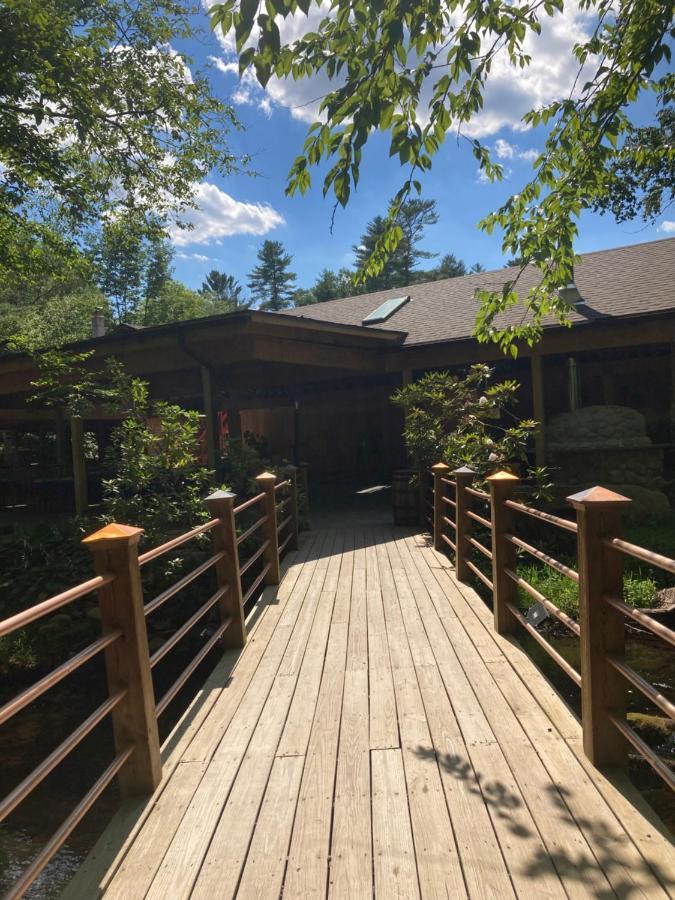 Magnolia Streamside Resort Canadensis Экстерьер фото