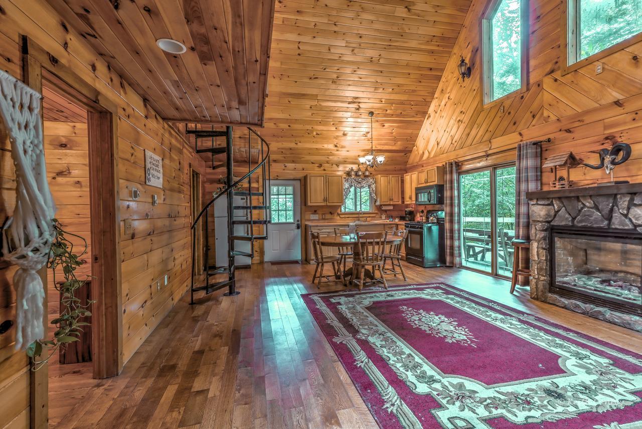 Magnolia Streamside Resort Canadensis Экстерьер фото