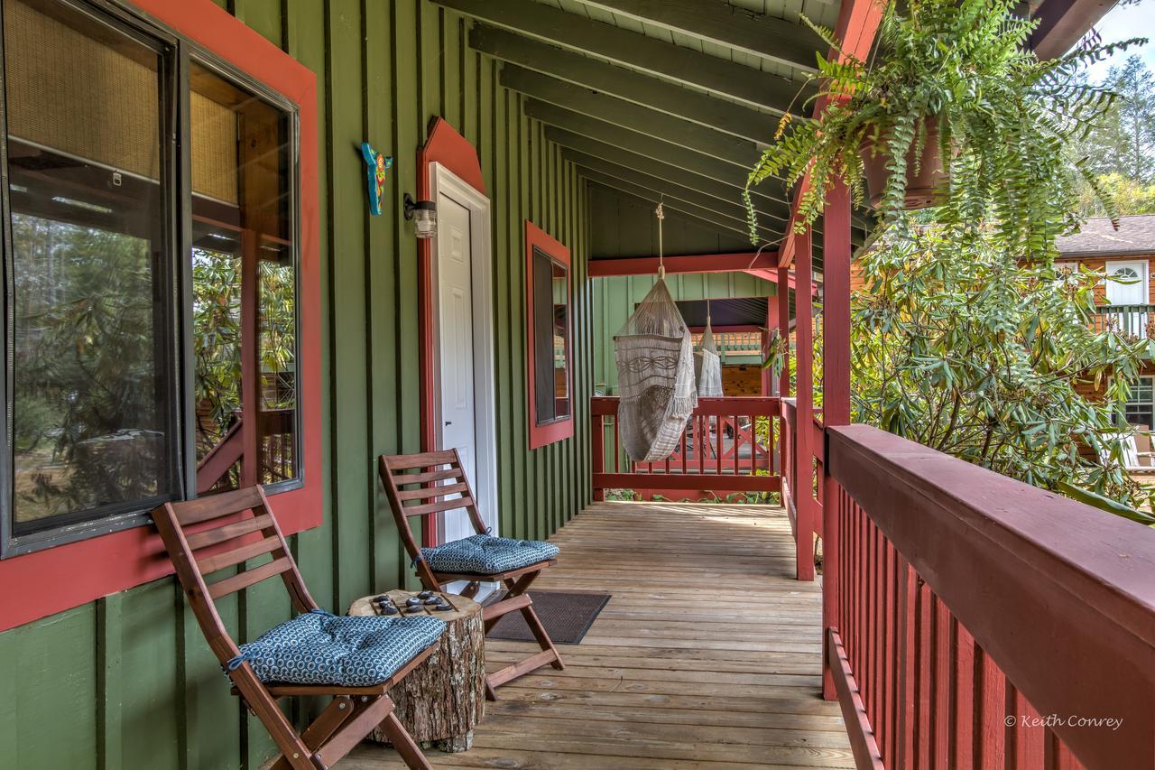 Magnolia Streamside Resort Canadensis Экстерьер фото