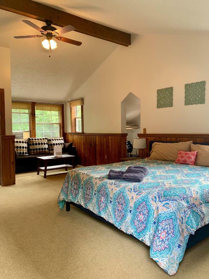 Magnolia Streamside Resort Canadensis Экстерьер фото